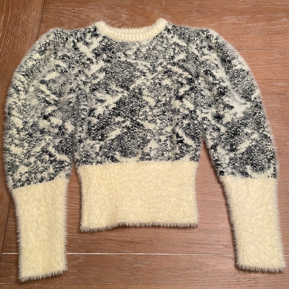 Venus puff sleeve sweater ivory and black size small